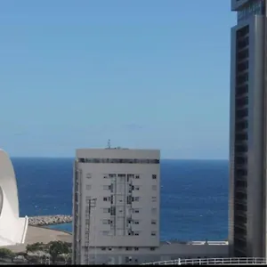 https://apartamento-atlantida.adeje-hotels.com